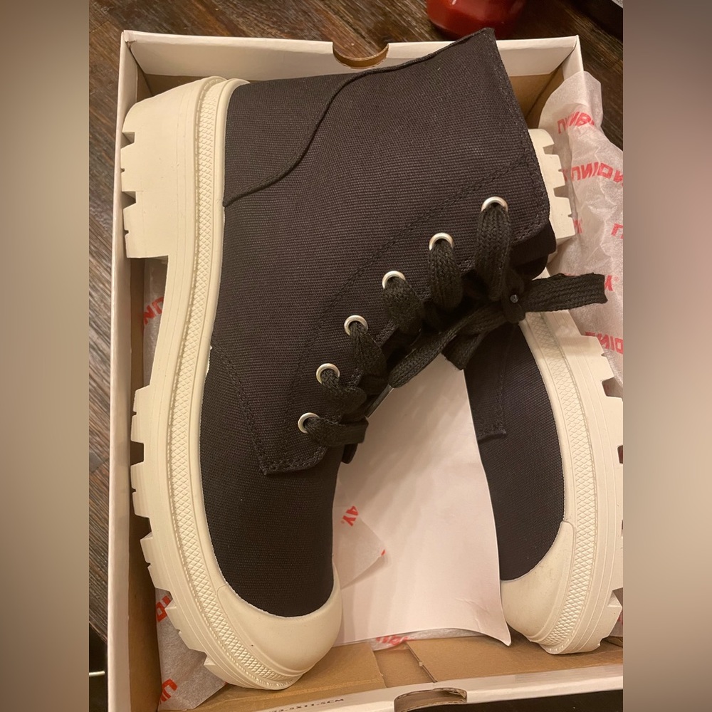 UNIONBAY Bootie (Women) size 10